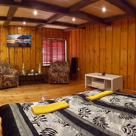 Usadba Bbq 7км от минска с видом на озеро Minsk